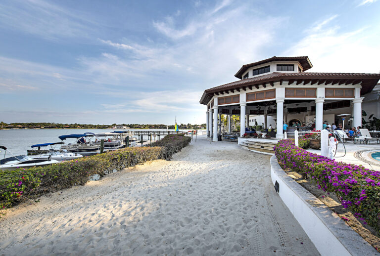 Unsere neuesten Immobilienangebote Fort Myers hier einsehen · Neubau- und Bestandsimmobilien kaufen vom Experten! Häuser ✓ Eigentumswohnungen ✓ Villa✓ Eine Haus- oder Wohnungssuche in Fort Myers Florida kann absolut überwältigend sein!