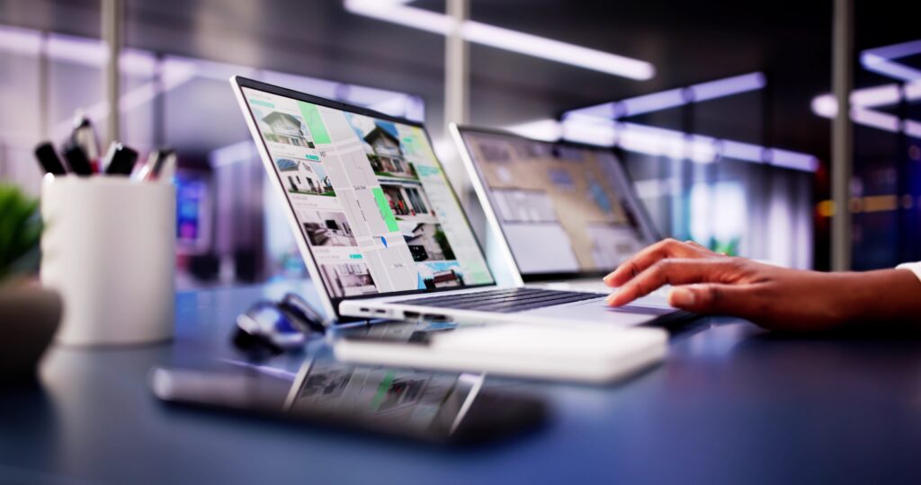 Floridas größte Immobilien Suchmaschine bietet alle Wohnungen, Häuser, Ferienimmobilien auf einen Blick von Marco Island, Naples, Bonita Springs bis Cape Coral, Fort Myers Beach, und Sanibel an.  