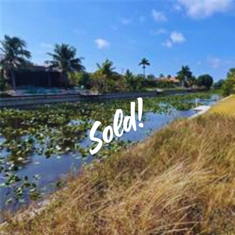 Baugrundstueck am Frischwasserkanal in Cape Coral zu verkaufen