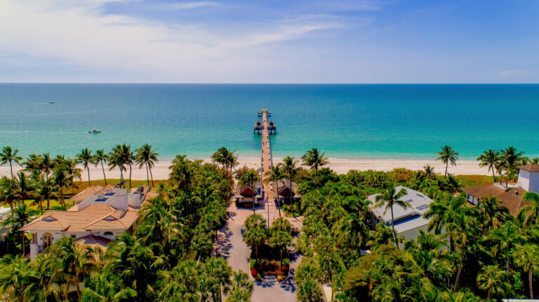 Immobiliensuche Naples Florida - alle Immobilienangebote nach Ihrer Preislage sortiert. Suchen Sie nach Immobilien, Wohnungen, Häusern, Ferienvillen, Luxusimmobilien, Anwesen am Strand oder in einer vornehmen Golfanlage nach Ihrer Preislage mit Posh International Properties, Ihrem wichtigsten Resource für Florida Immobilien. 